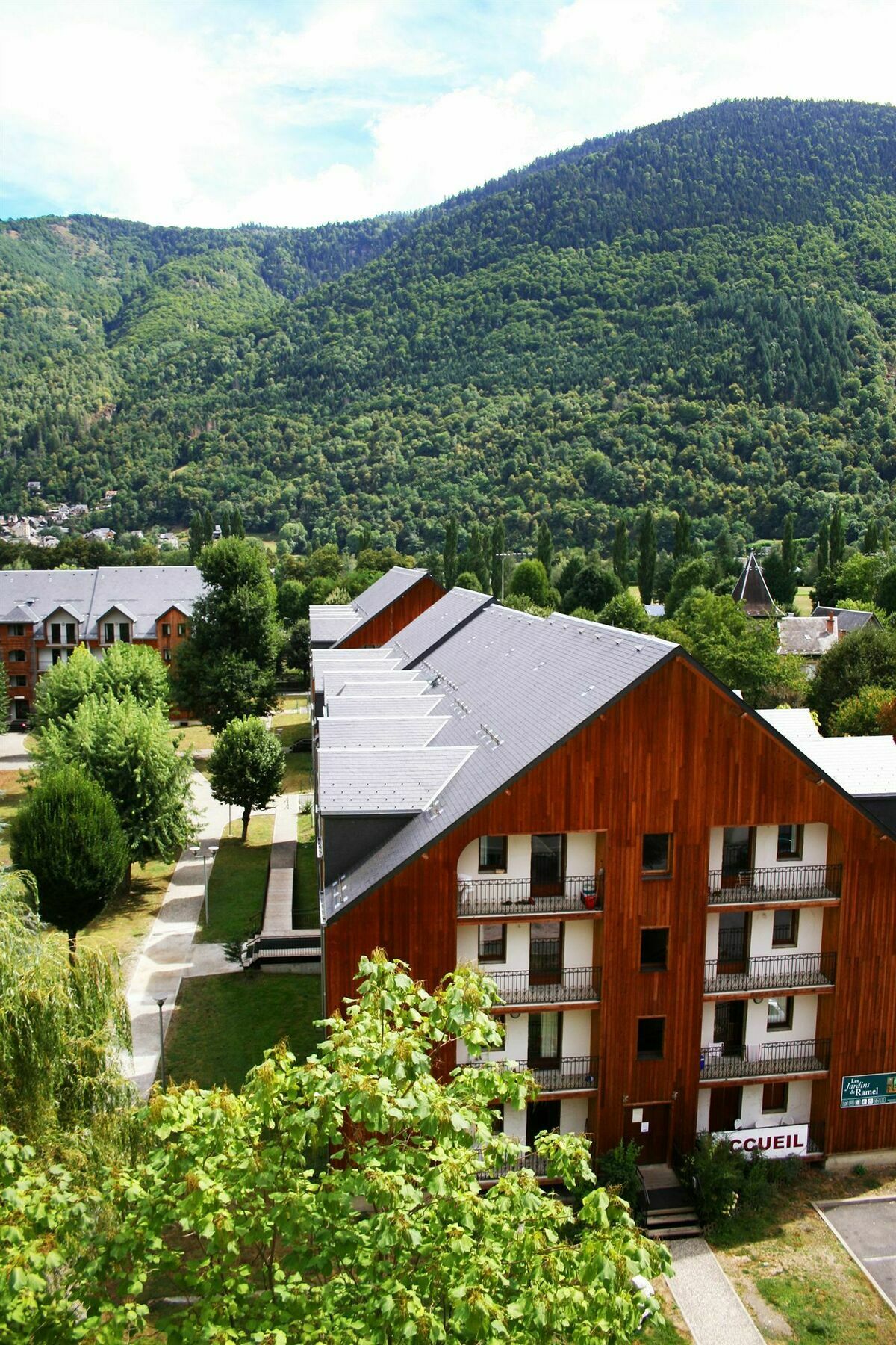 Residence Les Jardins De Ramel By Popinns Bagnères-de-Luchon Exterior foto